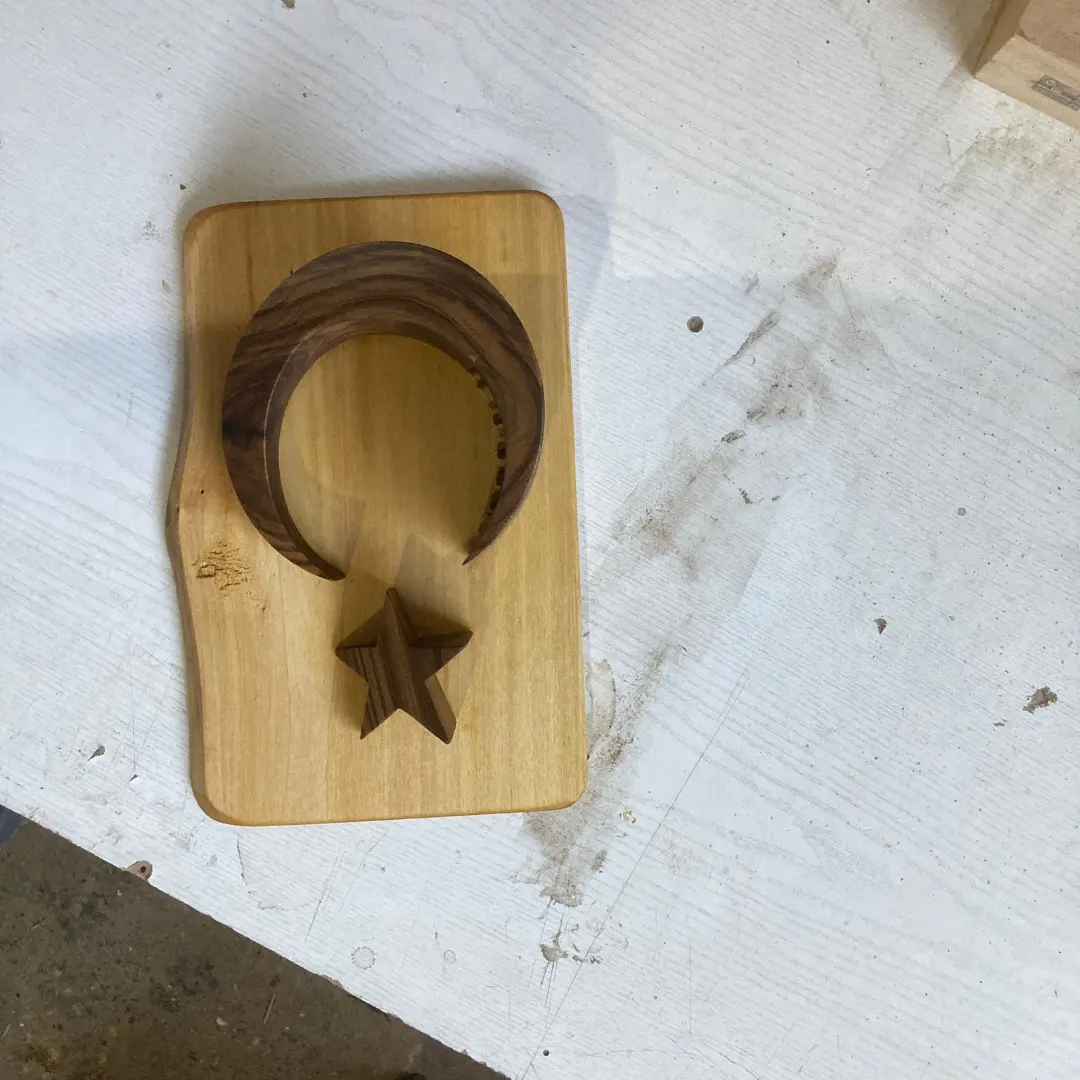 AY YILDIZ SİLÜETLİ İSİMLİK